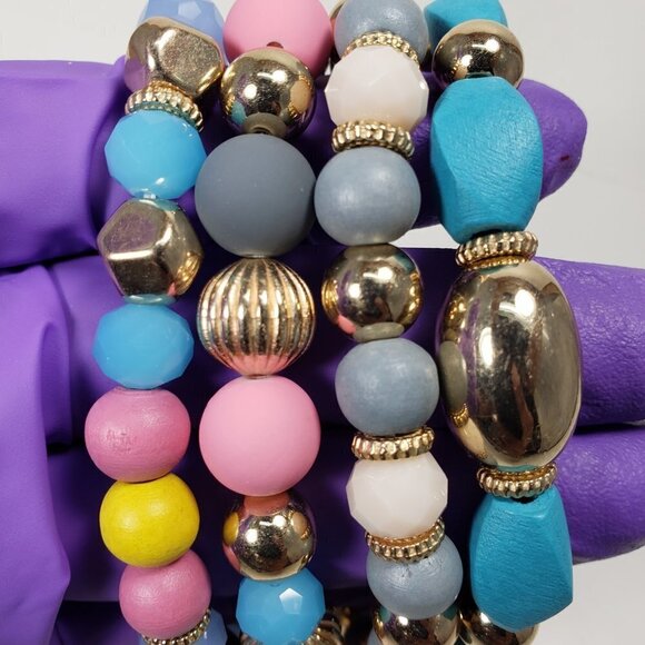 Sophia & Kate Women’s 4-Piece Gold & Colorful Bead Stretch Bracelets Set Jewelry - Picture 12 of 12